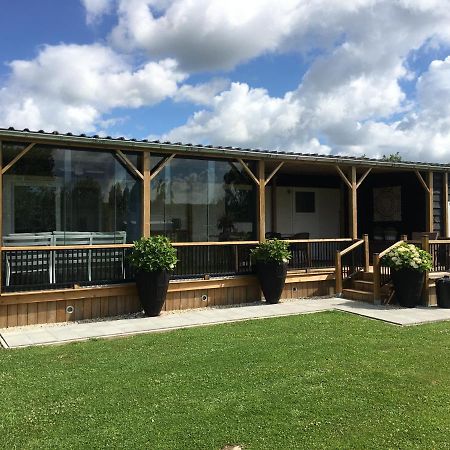 ホテル Glamping Aan De Thoolse Kust Poortvliet エクステリア 写真