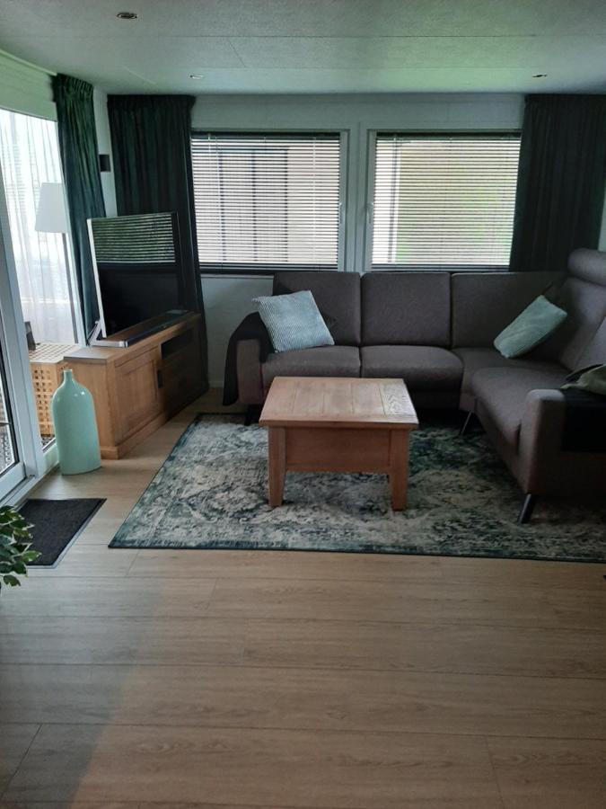 ホテル Glamping Aan De Thoolse Kust Poortvliet エクステリア 写真