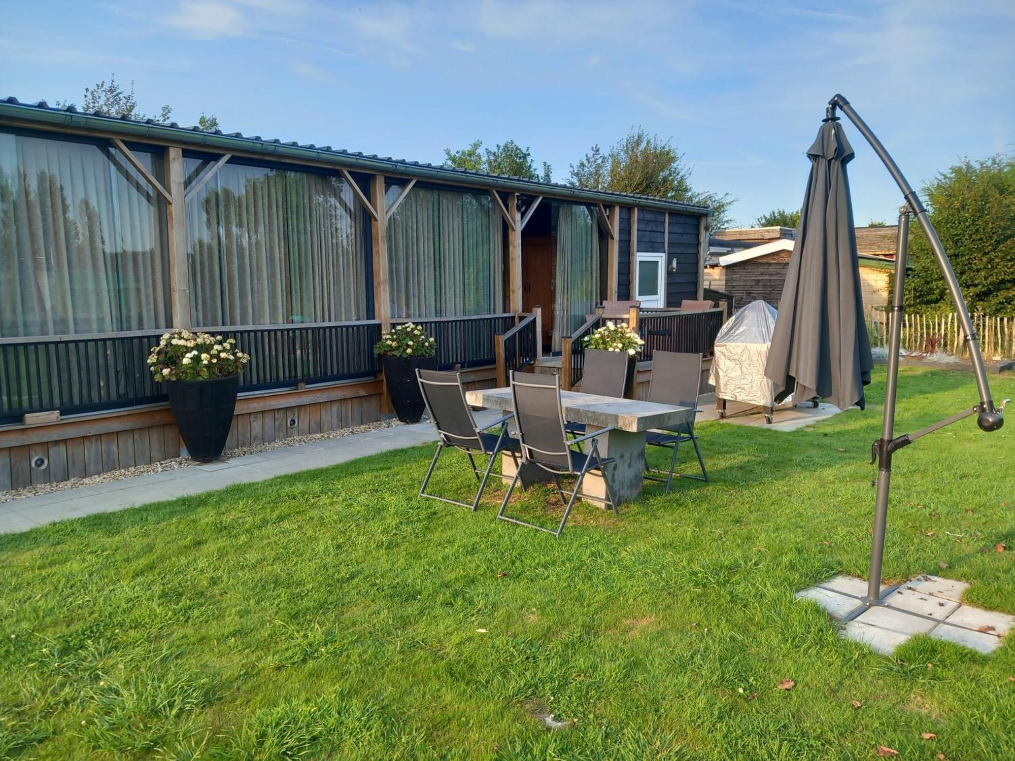 ホテル Glamping Aan De Thoolse Kust Poortvliet エクステリア 写真
